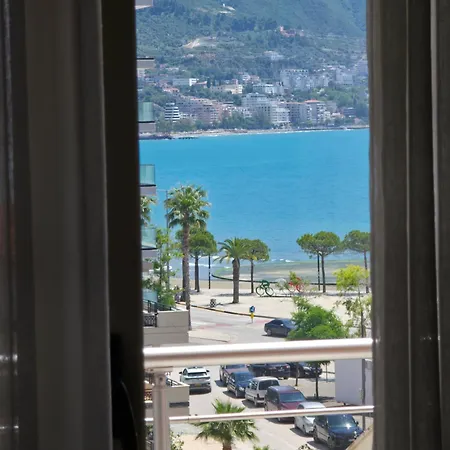 Erin * Vlore